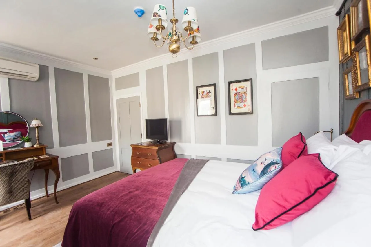Standard King Room
